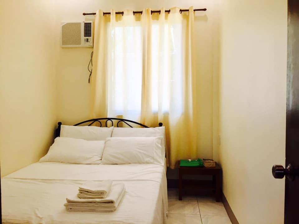 Lindstrom'S Inn Panglao Exterior photo